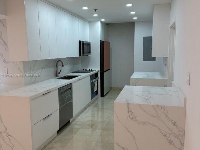 Apartment for rent  Unit #430 - photo 6757370