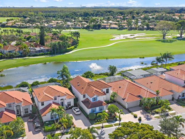 Home for rent at 8320 Heritage Club Drive - photo 6760589