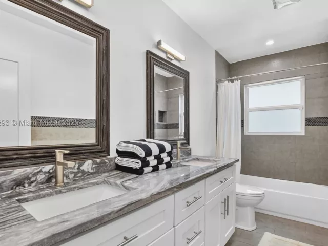 4-bedroom home for rent in Boca Raton - 5660 Golfway Dr 0 - MondialRealty