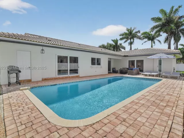 4-bedroom home for rent in Boca Raton - 5660 Golfway Dr 0 - MondialRealty