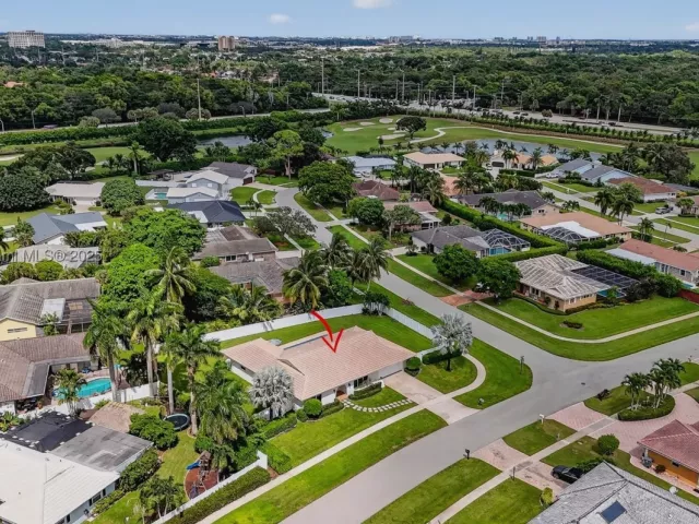 4-bedroom home for rent in Boca Raton - 5660 Golfway Dr 0 - MondialRealty