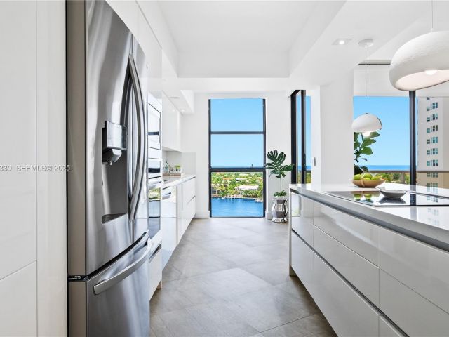 Apartment for sale  Unit #808 - photo 6758697