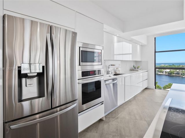 Apartment for sale  Unit #808 - photo 6758702