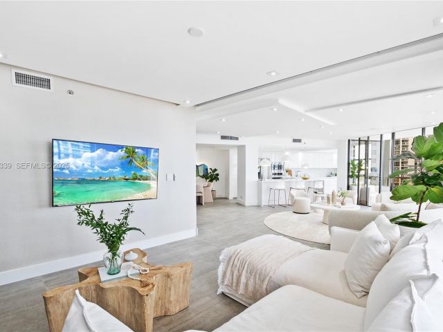 Apartment for sale  Unit #808 - photo 6758703