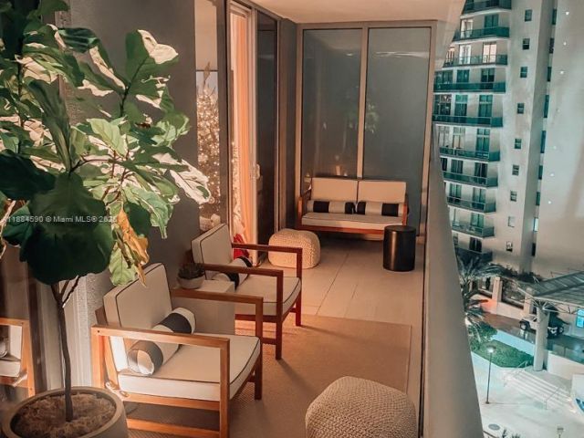 Apartment for sale  Unit #806 - photo 6774075