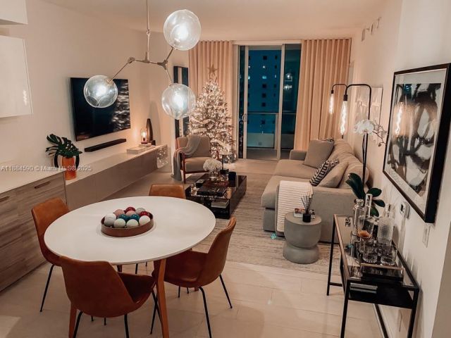 Apartment for sale  Unit #806 - photo 6774077