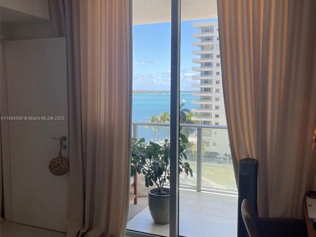 Apartment for sale  Unit #806 - photo 6774078