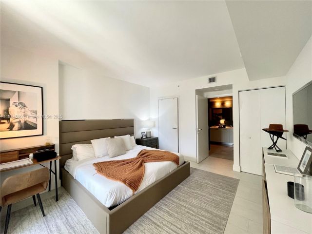 Apartment for sale  Unit #806 - photo 6774079