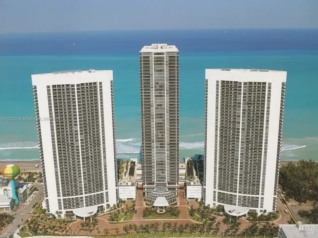1-bedroom condo for rent in Hallandale Beach - 1830 S Ocean Dr 3605 - MondialRealty