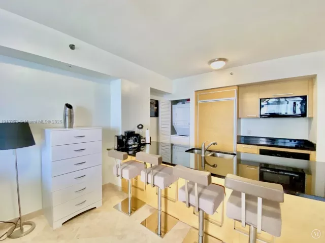 1-bedroom condo for rent in Hallandale Beach - 1830 S Ocean Dr 3605 - MondialRealty