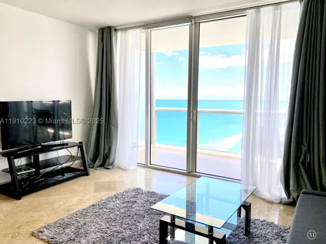 1-bedroom condo for rent in Hallandale Beach - 1830 S Ocean Dr 3605 - MondialRealty