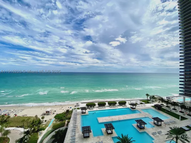 1-bedroom condo for rent in Hallandale Beach - 1830 S Ocean Dr 3605 - MondialRealty
