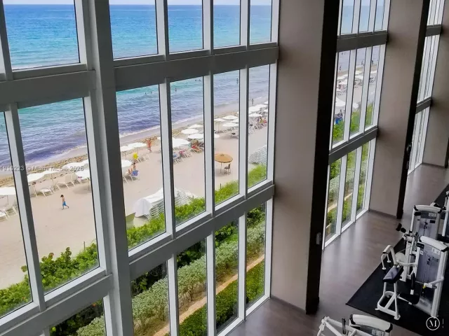 1-bedroom condo for rent in Hallandale Beach - 1830 S Ocean Dr 3605 - MondialRealty