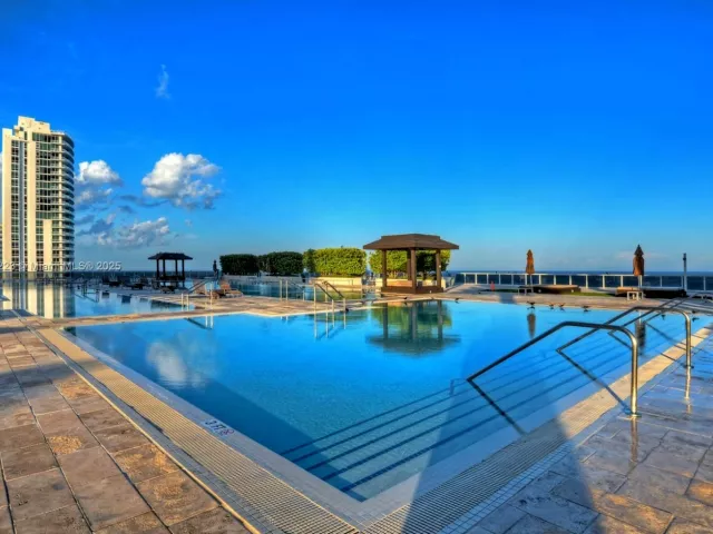 1-bedroom condo for rent in Hallandale Beach - 1830 S Ocean Dr 3605 - MondialRealty