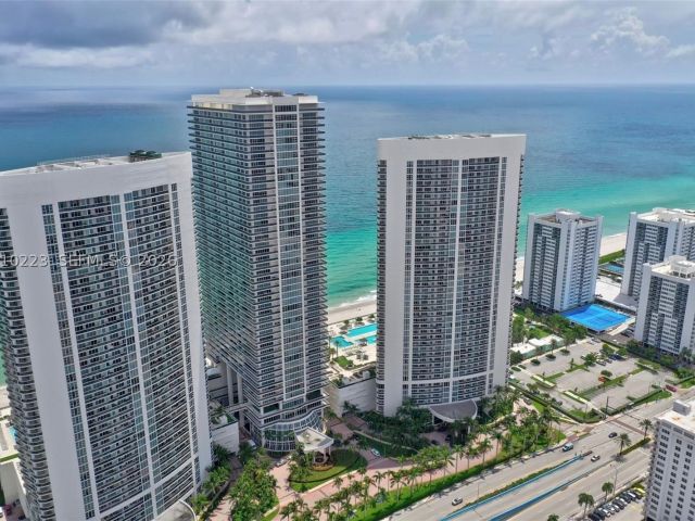 1-bedroom condo for rent in Hallandale Beach - 1830 S Ocean Dr 3605 - MondialRealty