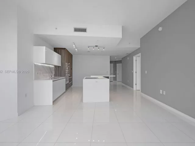 1-bedroom condo for sale in Miami - 851 NE 1st Ave 4204 - MondialRealty
