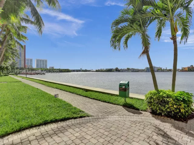 2-bedroom condo for sale in Sunny Isles Beach - 17150 N Bay Rd 2102 - MondialRealty