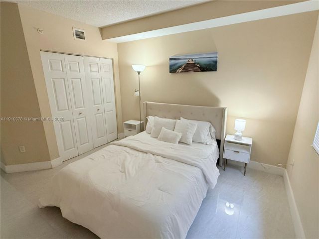 Apartment for sale  Unit #2102 - photo 6759337