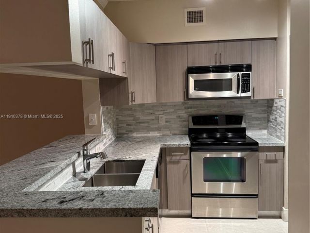 Apartment for sale  Unit #2102 - photo 6759341