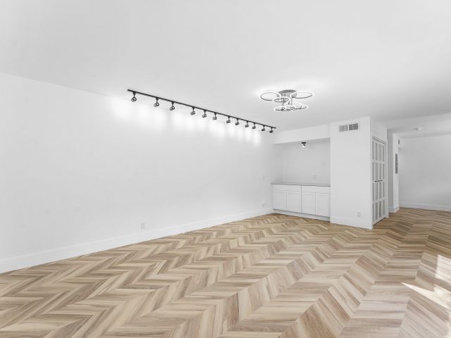 Home for rent at 3007 San Clara Drive 5-B - photo 6764783