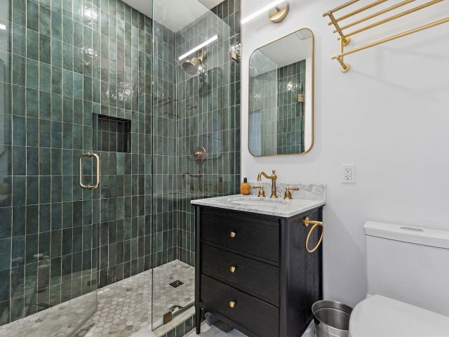 Home for sale at 219 33rd Street - photo 6760526