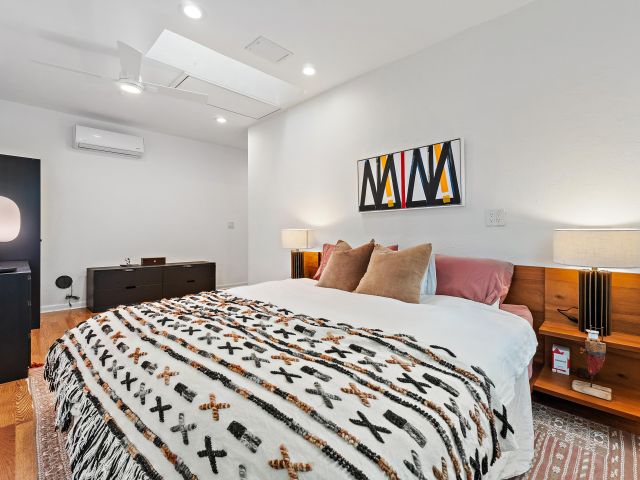 Home for sale at 219 33rd Street - photo 6760527