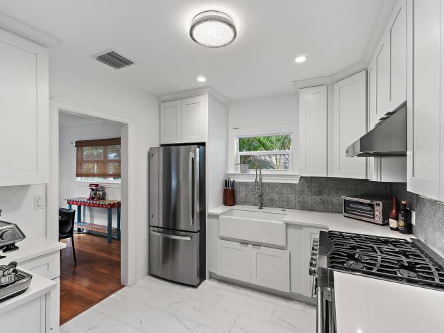 Home for sale at 219 33rd Street - photo 6760529