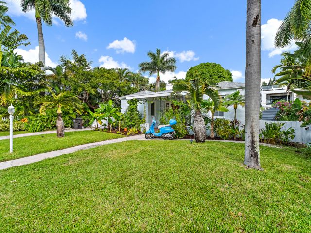 Home for sale at 219 33rd Street - photo 6760537