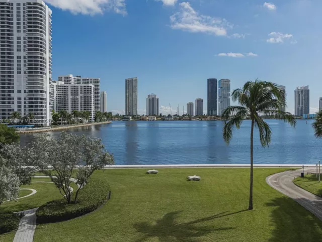 Apartment for sale  Unit #303 - photo 6782856