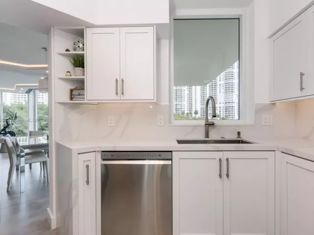 Apartment for sale  Unit #303 - photo 6782842