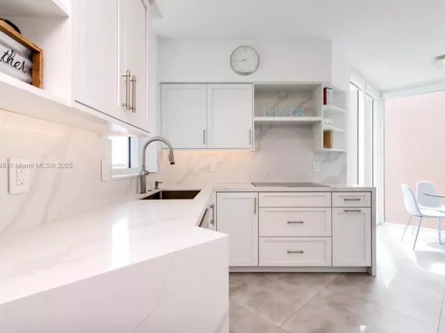 Apartment for sale  Unit #303 - photo 6782843