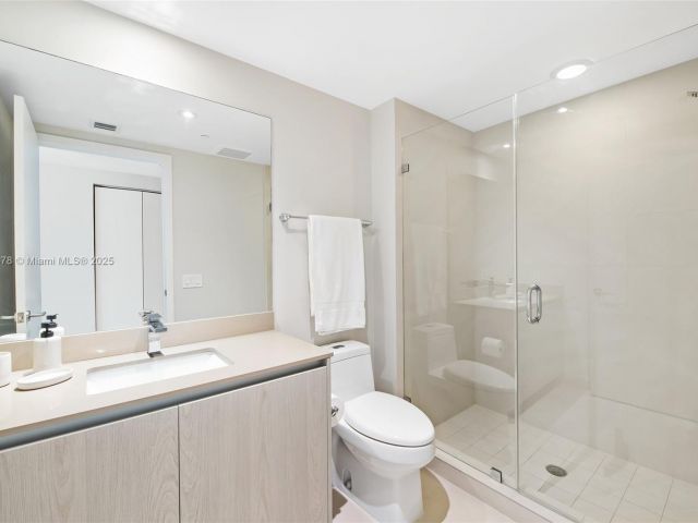 Apartment for rent  Unit #3001 - photo 6759315