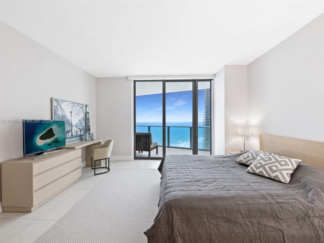 Apartment for rent  Unit #3001 - photo 6759319