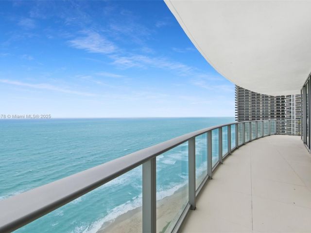 Apartment for rent  Unit #3001 - photo 6759325