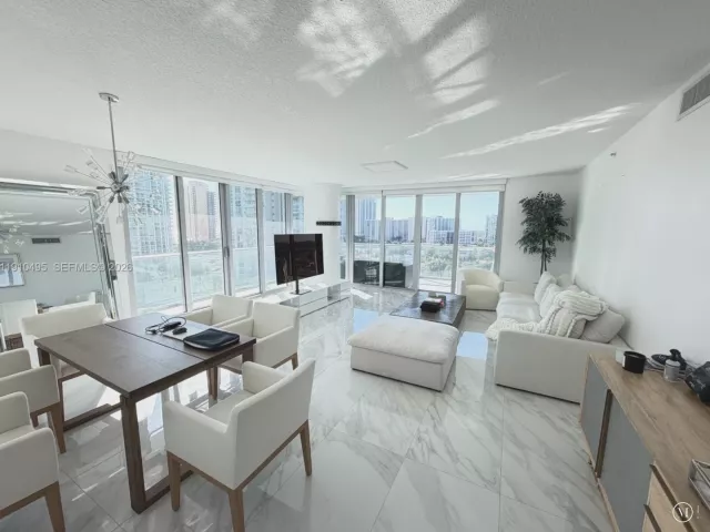 3-bedroom condo for sale in Sunny Isles Beach - 330 Sunny Isles Blvd 5-1008 - MondialRealty