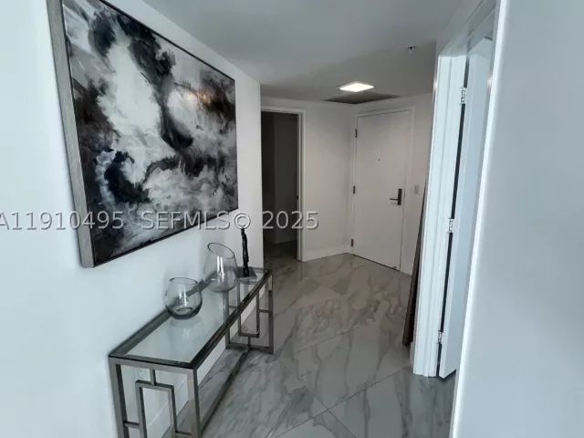 3-bedroom condo for sale in Sunny Isles Beach - 330 Sunny Isles Blvd 5-1008 - MondialRealty