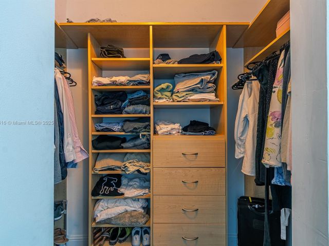 Apartment for sale  Unit #3914 - photo 6757094