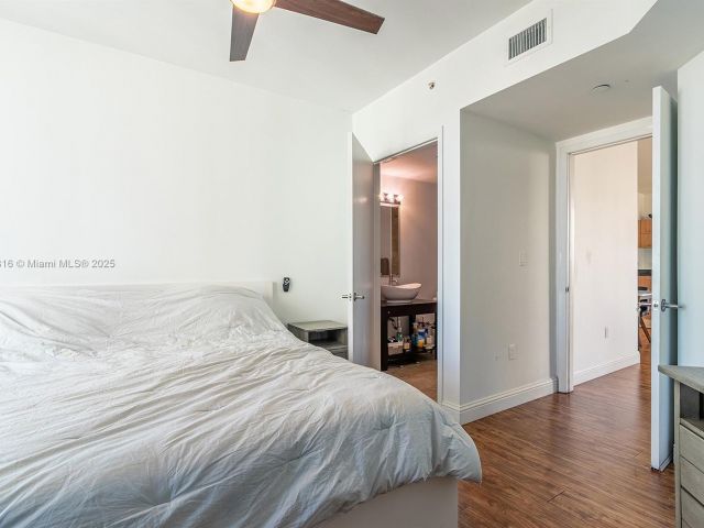 Apartment for sale  Unit #3914 - photo 6757096