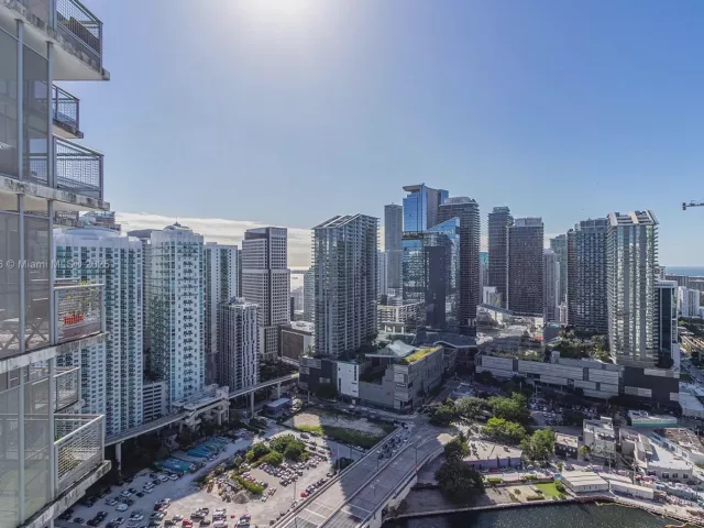 2-bedroom condo for sale in Miami - 350 S Miami Ave 3914 - MondialRealty