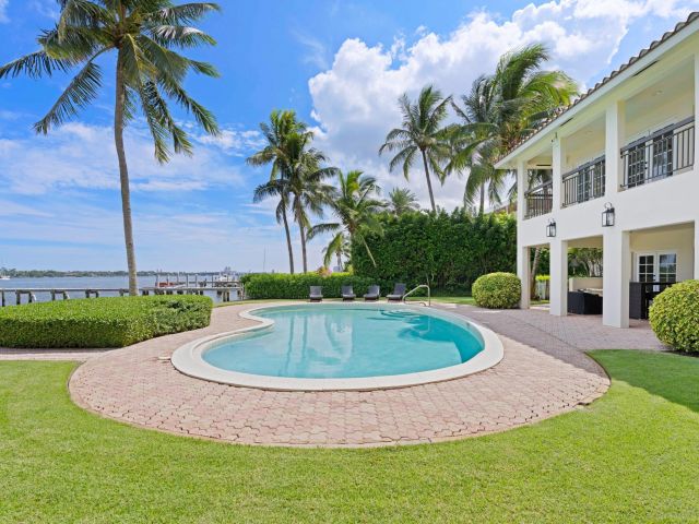 Home for rent at 3304 N Flagler Drive - photo 6760473