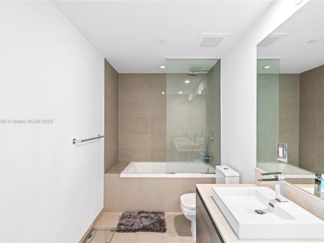 Apartment for sale  Unit #1502 - photo 6768461