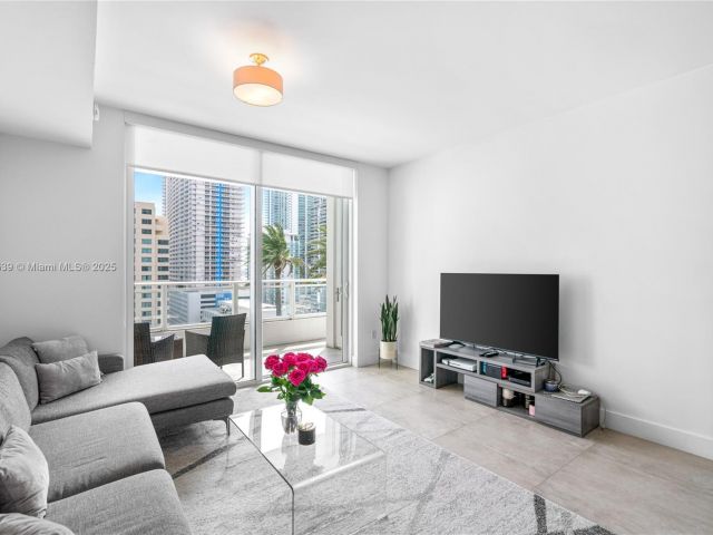 Apartment for sale  Unit #1502 - photo 6768465