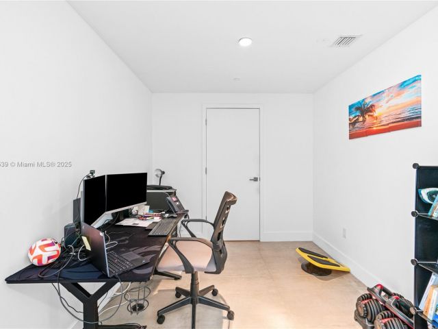 Apartment for sale  Unit #1502 - photo 6768467