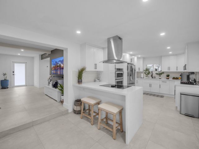 Home for rent at 520 NE 135th Street - photo 6759282