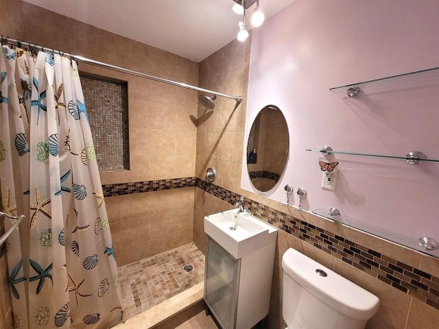 Home for sale at 410 SW 10th Street SW - photo 6765284