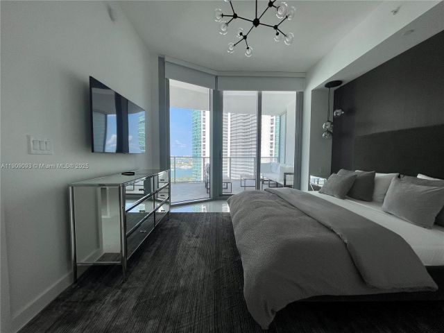 Apartment for sale  Unit #2403 - photo 6762141