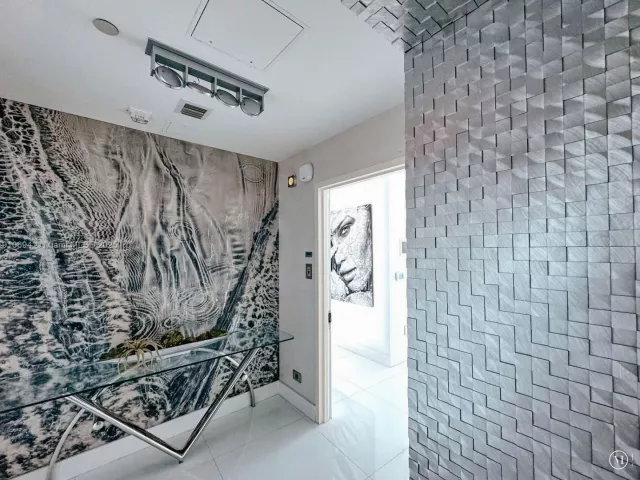 2-bedroom condo for sale in Miami - 2020 N Bayshore Dr 2007 - MondialRealty