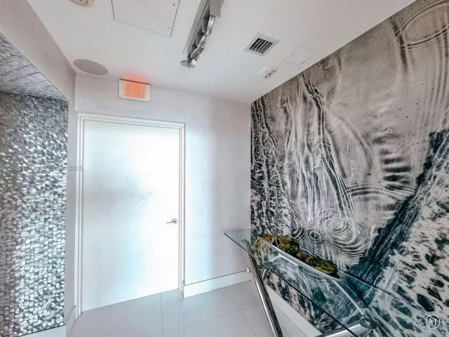 2-bedroom condo for sale in Miami - 2020 N Bayshore Dr 2007 - MondialRealty