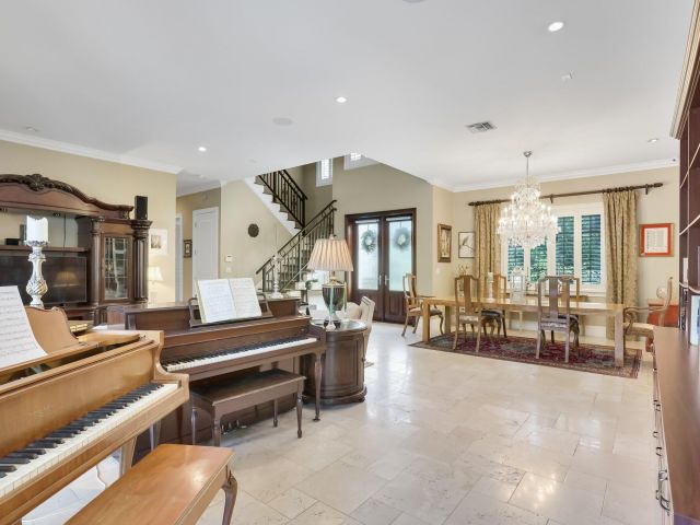 Home for sale at 2409 NE 12th Street - photo 6765333