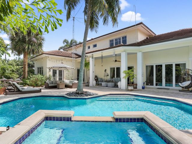 Home for sale at 2409 NE 12th Street - photo 6765346